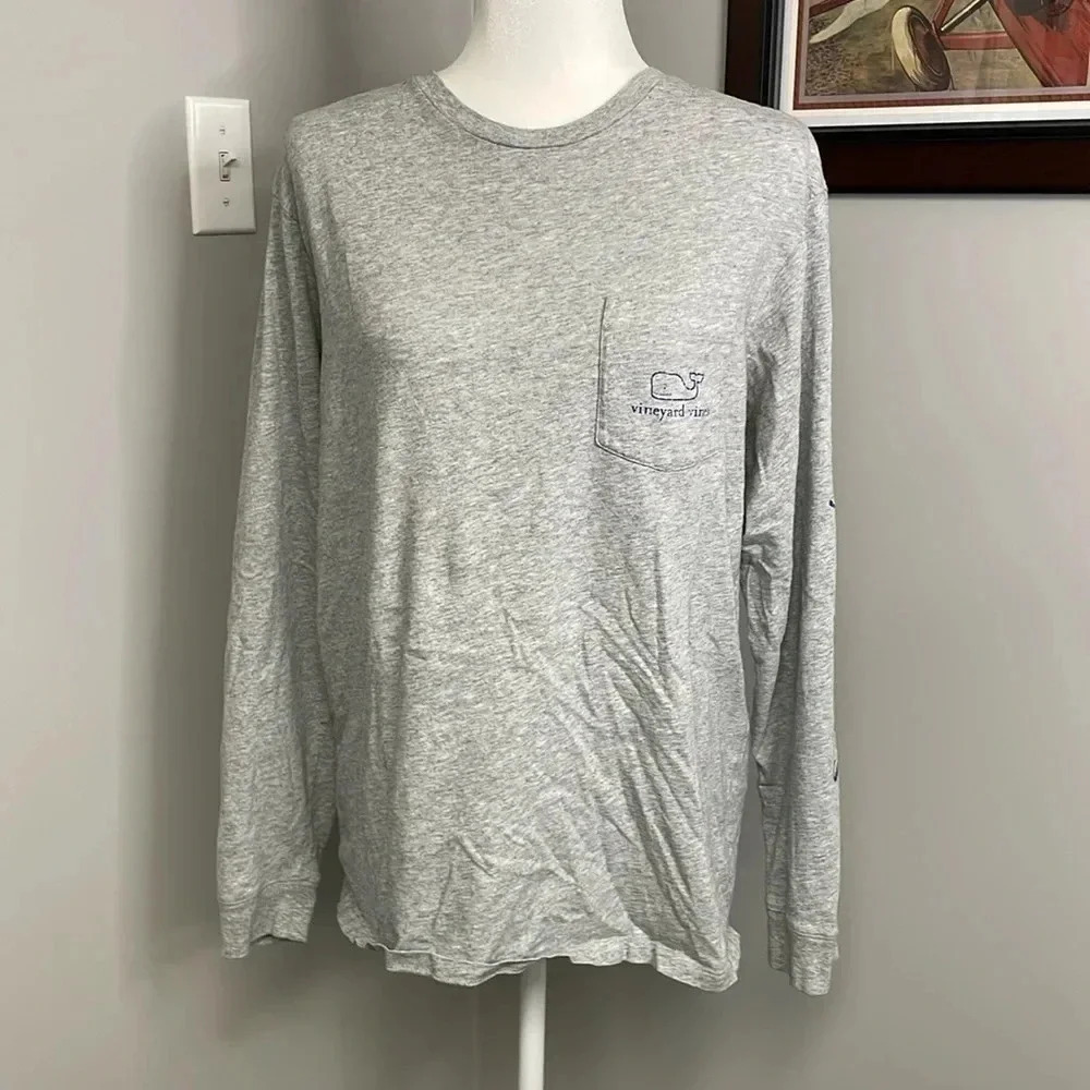 Vineyard Vines Big Whale Mens Medium M Long Sleeve Spell Out Pocket T-Shirt Gray